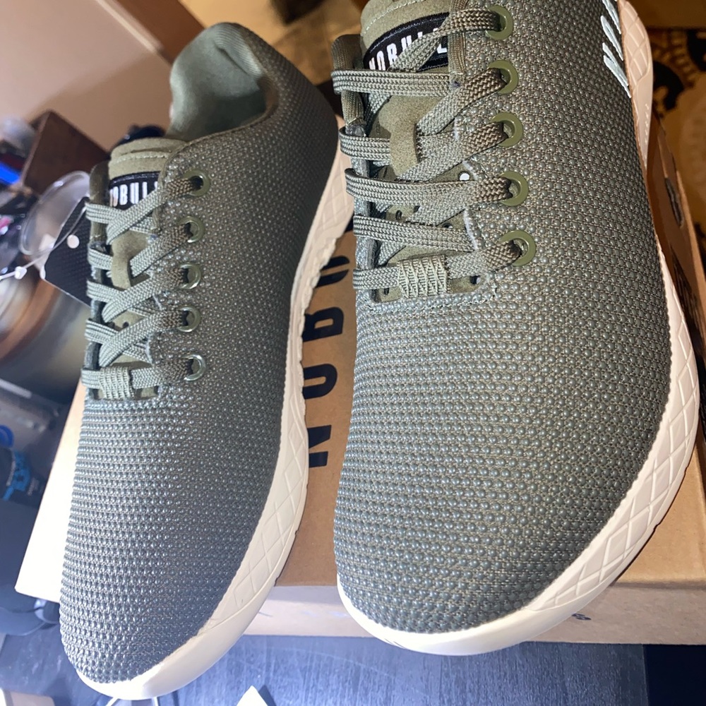 NoBulls Women’s size 8.5